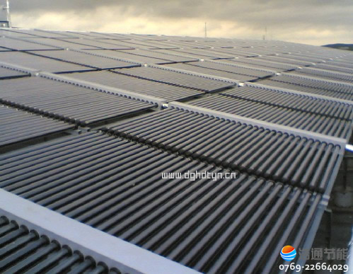 浩通工程用太陽(yáng)能熱水器藍(lán)天系列產(chǎn)品圖片欣賞