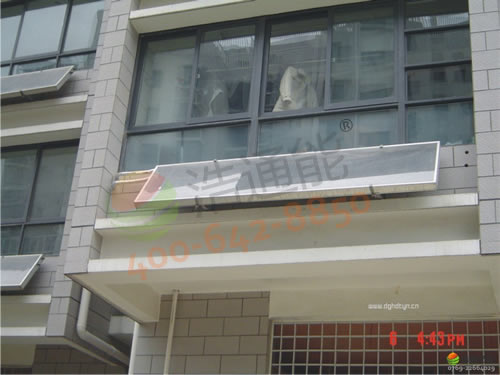 �����Ρ���_(t��i)�ڒ�ʽ̫��ܟ�ˮ���a(ch��n)Ʒչʾ�D