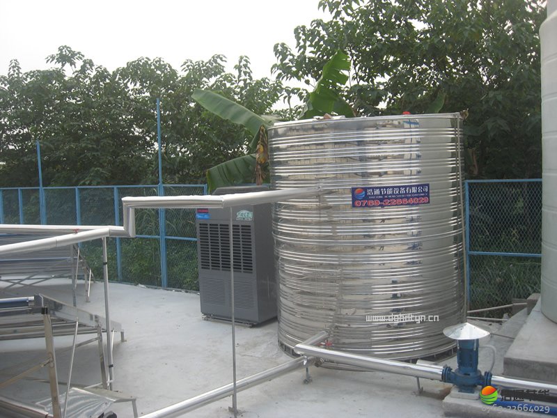 ��ͨ�՚��ܟ�ÙC(j��)�M��̫��ܟ�ˮ����ϵ�y(t��ng)(li��n)�ð��b���HЧ���DƬ