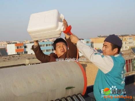 ̫��ܟ�ˮ���M(j��n)ˮ�ڴ��_�������Һ����������(j��)̫��ܟ�ˮ����������